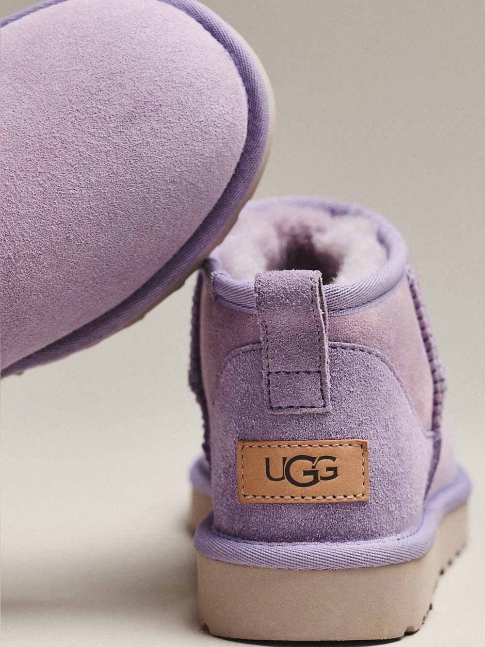 UGG Ultra Mini in warm lilac / lavender color NEW NWT in original box Size 10 - Picture 3 of 4
